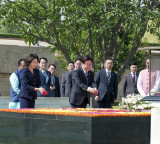 South Korean President Lee pays homage to Mahatma Gandhi at Raj Ghat