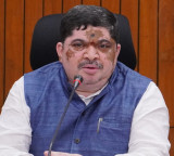 Telangana transport minister appeals to RTC employees to end strike