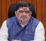 Telangana transport minister appeals to RTC employees to end strike