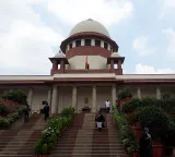 Supreme Court raps Mamata Banerjee