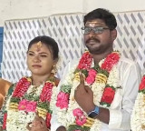 TN polls: Newlyweds step out to vote, ECI highlights spirit of active citizenship