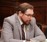 US bill proposes three-year suspension of H-1B visas