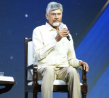 Chandrababu Naidu Says Building Amaravati Is a Lucky Opportunity after Cyberabad