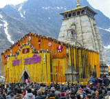 Kedarnath Temple Rush Over 90000 Pilgrims Visit in Three Days