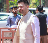 AAP workers protest outside Raghav Chadha’s Mumbai residence; case filed against 8