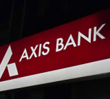 Axis Bank Why 3000 Employees Were Reduced