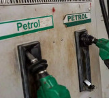 Tirupati Petrol Bunk Owner Rommala Rajesh Reddy Distributes Free Fuel