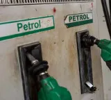 Tirupati Petrol Bunk Owner Rommala Rajesh Reddy Distributes Free Fuel