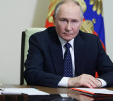 Putin tells Iran FM Araghchi Russia will do everything to secure peace in Mideast