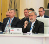 Armed forces should be authority for Strait of Hormuz: Iran