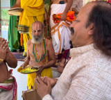 పురాణపండ శ్రీనివాస్ ఆధ్యాత్మిక యాత్ర.. ఒకే రోజు మూడు మహాక్షేత్రాల సందర్శన