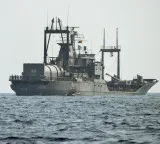 6 crew members of US-seized Iranian ship released: Report