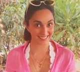 Sidharth Malhotra giggles as Kiara Advani sings ‘Baby Shark’ while waiting for food at Maldives