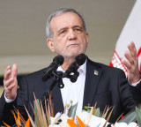 US naval blockade doomed to failure: Iran President Pezeshkian