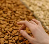 Dry Fruits Eating Too Much Can Be Harmful