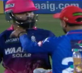 Ravindra Jadeja Kuldeep Yadav Share Friendly Moment in IPL