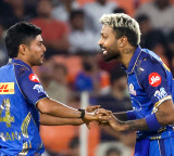 Hardik Pandya Wins Toss Mumbai Indians to Bat First Against CSK