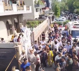 Toddler among nine killed in Delhi multistorey fire