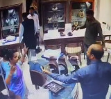 Three injured as armed robbers storm jewellery showroom in Telangana