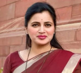 Navneet Kaur Says Mamata Banerjees Violent Politics Over