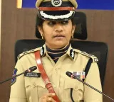 Standing on road as ordinary woman at midnight to assess safety, Malkajgiri top cop harassed multiple times!