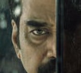 Valathu Vashathe Kallan Movie Review