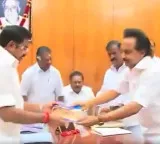 Vijay political twist DMK AIADMK alliance rumors