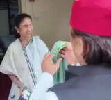Akhilesh Yadav meets Mamata Banerjee says you did not lose