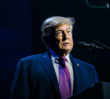 US court strikes down Trump's tariff move