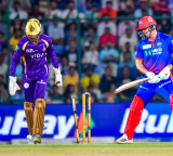 Delhi Capitals Struggle to Score Against KKR