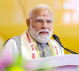 Narendra Modi Arrives in Hyderabad Receives Grand Welcome