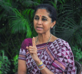 Supriya Sule Car Accident on Expressway Narrow Escape for MP
