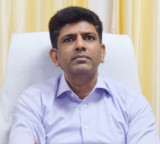 Pemmasani Discusses Vijayawada Bypass Traffic Issues with Gadkari