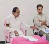 KCR Holds Key Meeting with BRS Leaders on Party Strategy
