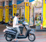 No Fuel Shortage But Daily Loss of 1000 Crore