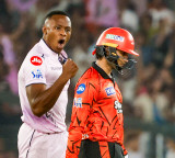 Sunrisers Hyderabad Suffer Huge Defeat Against Gujarat Titans