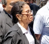 Mamata Banerjee Attends High Court in Lawyers Dress