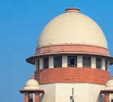 Mediclaim benefits cannot be deducted from motor accident compensation: SC