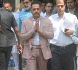 Delhi court grants bail to Vadra in money laundering case