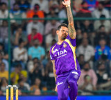 Rayudu hails Narine as 'greatest IPL player' of all time