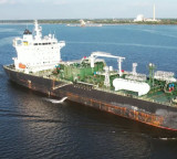 India Receives 20000 Tonnes of LPG Amidst Global Supply Concerns