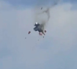 Two US fighter jets collide mid-air at Idaho air show