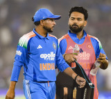 Want Pant to become the best Test player that he has always been, says Agarkar
