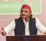 Contradictory messages from UP: SP chief talks alliance while Cong welcomes defectors on same day