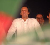 Pakistan: PTI stages sit-in protest after police stop them from meeting Imran Khan