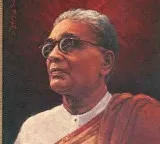 Andhra Pradesh Governor, CM pay tribute to Prakasam Pantulu on death anniversary