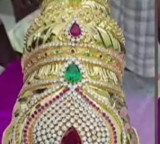 Kalyana Venkateswara Swamy Temple Gold Crown Pawned in Gudivada