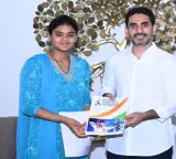 Jyothi Surekha Meets Minister Lokesh Assured Support