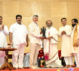 Chandrababu Naidu Wants Art of Living to Work in Andhra Pradesh