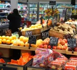From gas to groceries, rising prices weigh on US consumers